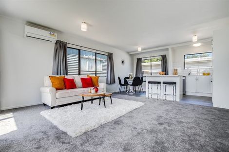 Photo of property in 2/12 Olive Crescent, Papatoetoe, Auckland, 2025