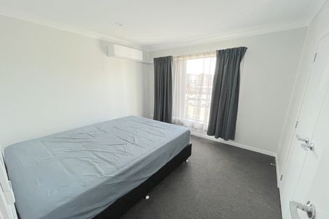 Photo of property in 61 Glidepath Road, Hobsonville, Auckland, 0616