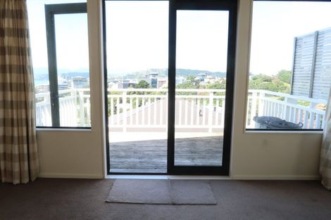 Photo of property in 13a Upper Lewisville Terrace, Thorndon, Wellington, 6011