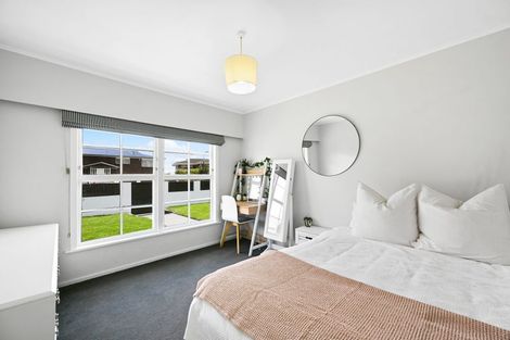 Photo of property in 5 Grassy Downs Place, St Andrews, Hamilton, 3200