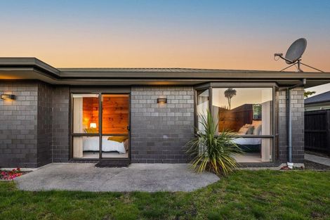 Photo of property in 39a Surfers Place, North New Brighton, Christchurch, 8083