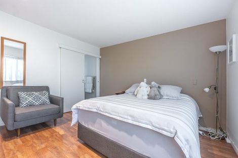 Photo of property in 1/31 William Souter Street, Forrest Hill, Auckland, 0620