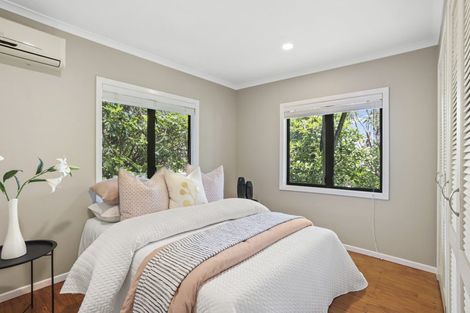 Photo of property in 6 Otitori Bay Road, Titirangi, Auckland, 0604