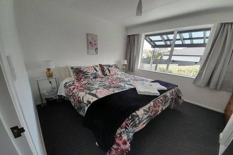 Photo of property in 10 Halse Place, Opunake, 4616