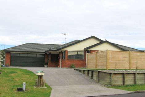 Photo of property in 26 Mangakoea Place, St Andrews, Hamilton, 3200
