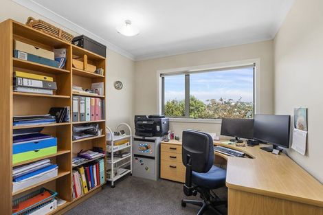 Photo of property in 7 Montserrat Place, Grenada Village, Wellington, 6037