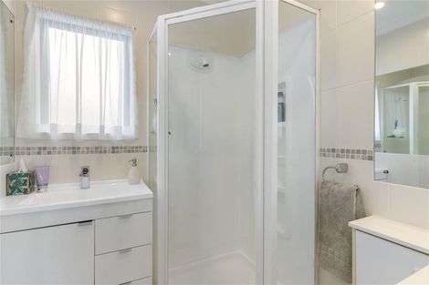 Photo of property in 3 Glenhaven Place, Te Atatu Peninsula, Auckland, 0610