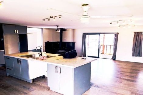 Photo of property in 48 Pukeroa Place, Papakura, 2110