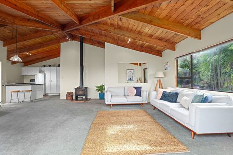 Photo of property in 17 Brampton Road, Snells Beach, 0920