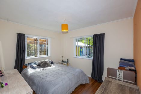 Photo of property in 3 Clarkes Crescent, Paekakariki, 5034