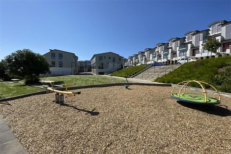 Photo of property in 40 Akeake Lane, Albany Heights, Auckland, 0632