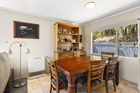 Photo of property in 7 Takanini Grove, Stokes Valley, Lower Hutt, 5019