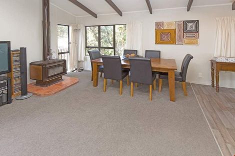 Photo of property in 23 Elliston Crescent, Stanmore Bay, Whangaparaoa, 0932