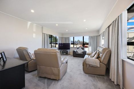 Photo of property in 383 Great South Road, Opaheke, Papakura, 2113