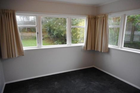 Photo of property in 9 Newcombe Crescent, Karori, Wellington, 6012
