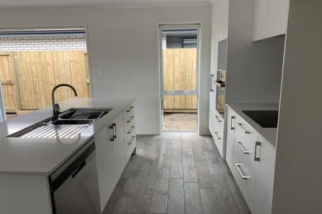 Photo of property in 2 Haka Way, Papamoa, 3118