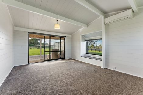 Photo of property in 67 Mosston Road, Castlecliff, Whanganui, 4501