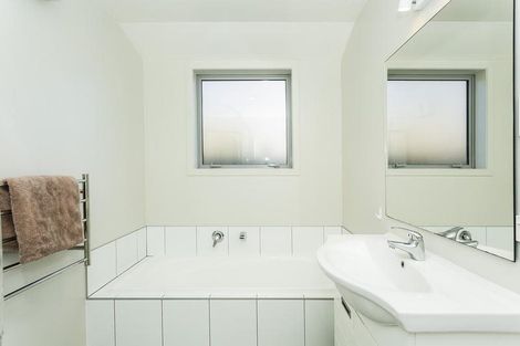 Photo of property in 4a Henderson Street, Mornington, Dunedin, 9011