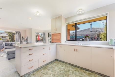 Photo of property in 2 Harcourt Place, Wakefield, 7025