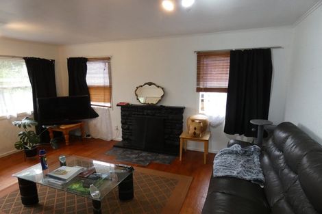 Photo of property in 39 Blease Street, New Lynn, Auckland, 0600