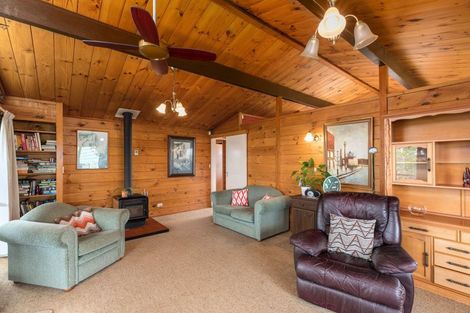 Photo of property in 1 James Bright Lane, Waiuku, 2123