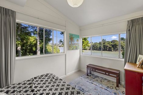 Photo of property in 25 Smith Street, Raglan, 3225