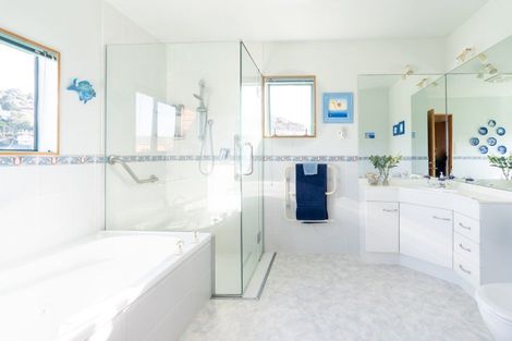 Photo of property in Mt Carmel Mews, 12/9 Arawa Road, Hataitai, Wellington, 6021