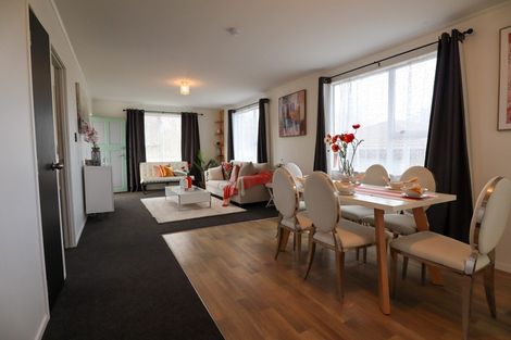 Photo of property in 2/72 Palmers Road, Clendon Park, Auckland, 2103