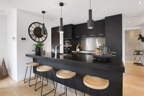 Photo of property in 18 Roa Road, Fendalton, Christchurch, 8041