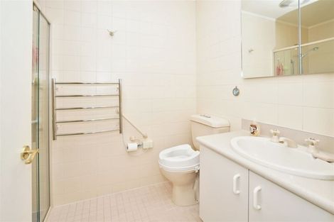 Photo of property in 63 Grosvenor Gardens, Flagstaff, Hamilton, 3210