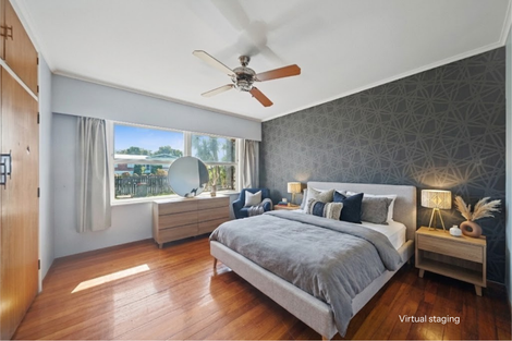 Photo of property in 3 Halberg Street, Glenfield, Auckland, 0629