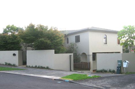 Photo of property in 24 Portsea Place, Chatswood, Auckland, 0626