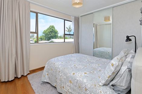 Photo of property in 1/56 Woodglen Road, Glen Eden, Auckland, 0602