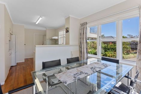 Photo of property in 17 Rata Street, Waikanae, 5036