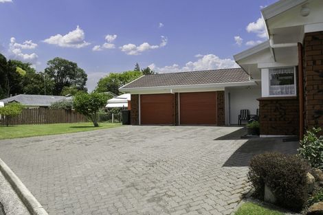 Photo of property in 31 Sheridan Crescent, Leamington, Cambridge, 3432