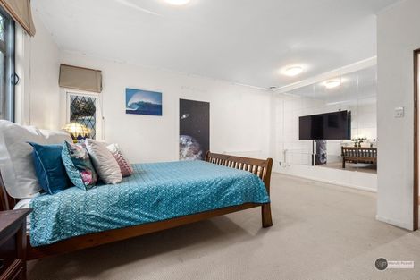 Photo of property in 19 Onehuka Road, Tirohanga, Lower Hutt, 5010