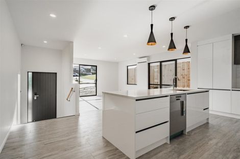 Photo of property in 122 Parkview Drive, Gulf Harbour, Whangaparaoa, 0930