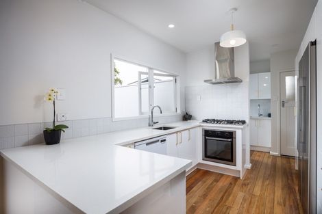 Photo of property in 315 Frankley Road, Ferndale, New Plymouth, 4310