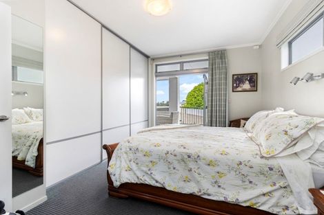 Photo of property in 34 Lake Crescent, Hamilton Lake, Hamilton, 3204