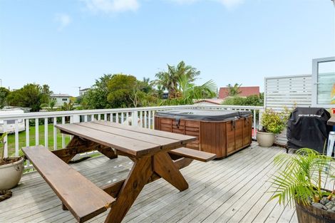 Photo of property in 41 Simpson Road, Papamoa Beach, Papamoa, 3118