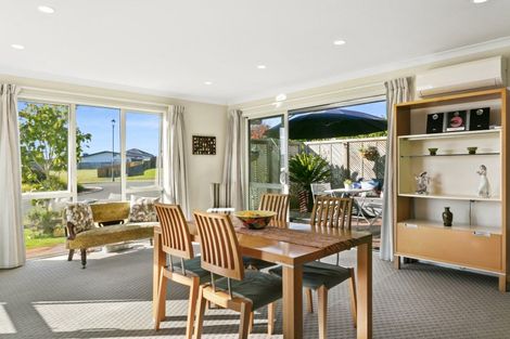 Photo of property in 10 Loloma Way, Wharewaka, Taupo, 3330