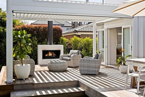 Photo of property in 44 Milford Road, Milford, Auckland, 0620