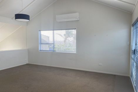 Photo of property in 43a Marellen Drive, Red Beach, 0932