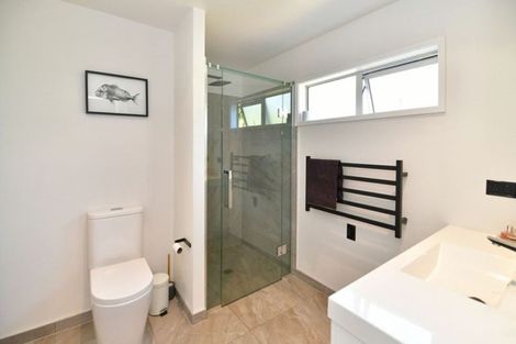 Photo of property in 37 Elliston Crescent, Stanmore Bay, Whangaparaoa, 0932