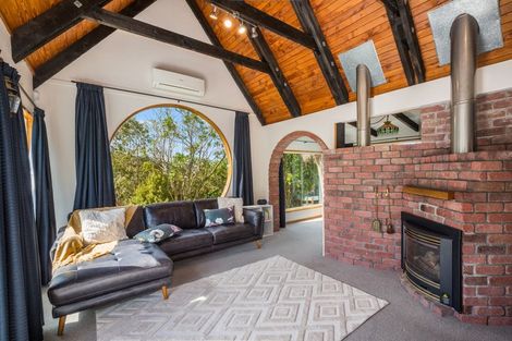 Photo of property in 5 Newnham Court, Tawa, Wellington, 5028