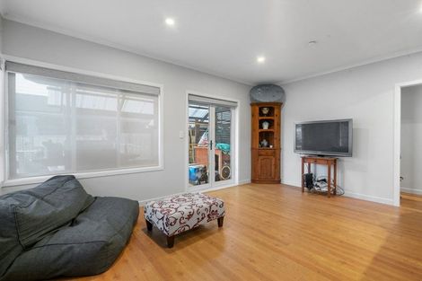 Photo of property in 24 Rothery Road, Hillpark, Auckland, 2102