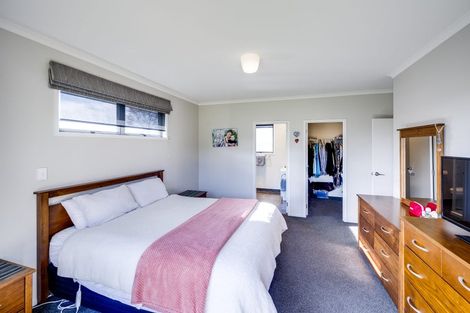 Photo of property in 10 Wanaka Place, Poraiti, Napier, 4112