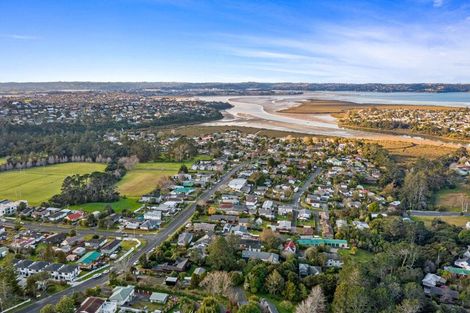 Photo of property in 279 Royal Road, Massey, Auckland, 0614