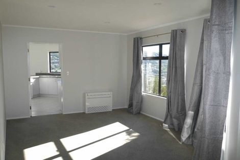 Photo of property in 94 Woodman Drive, Tawa, Wellington, 5028
