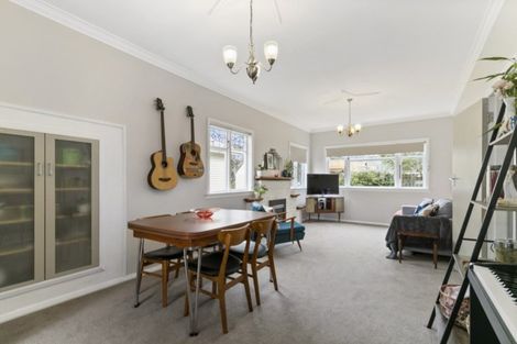 Photo of property in 1 Pitt Street, Moera, Lower Hutt, 5010